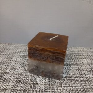 Vela Cuadrada Mediana de Parafina. Q170